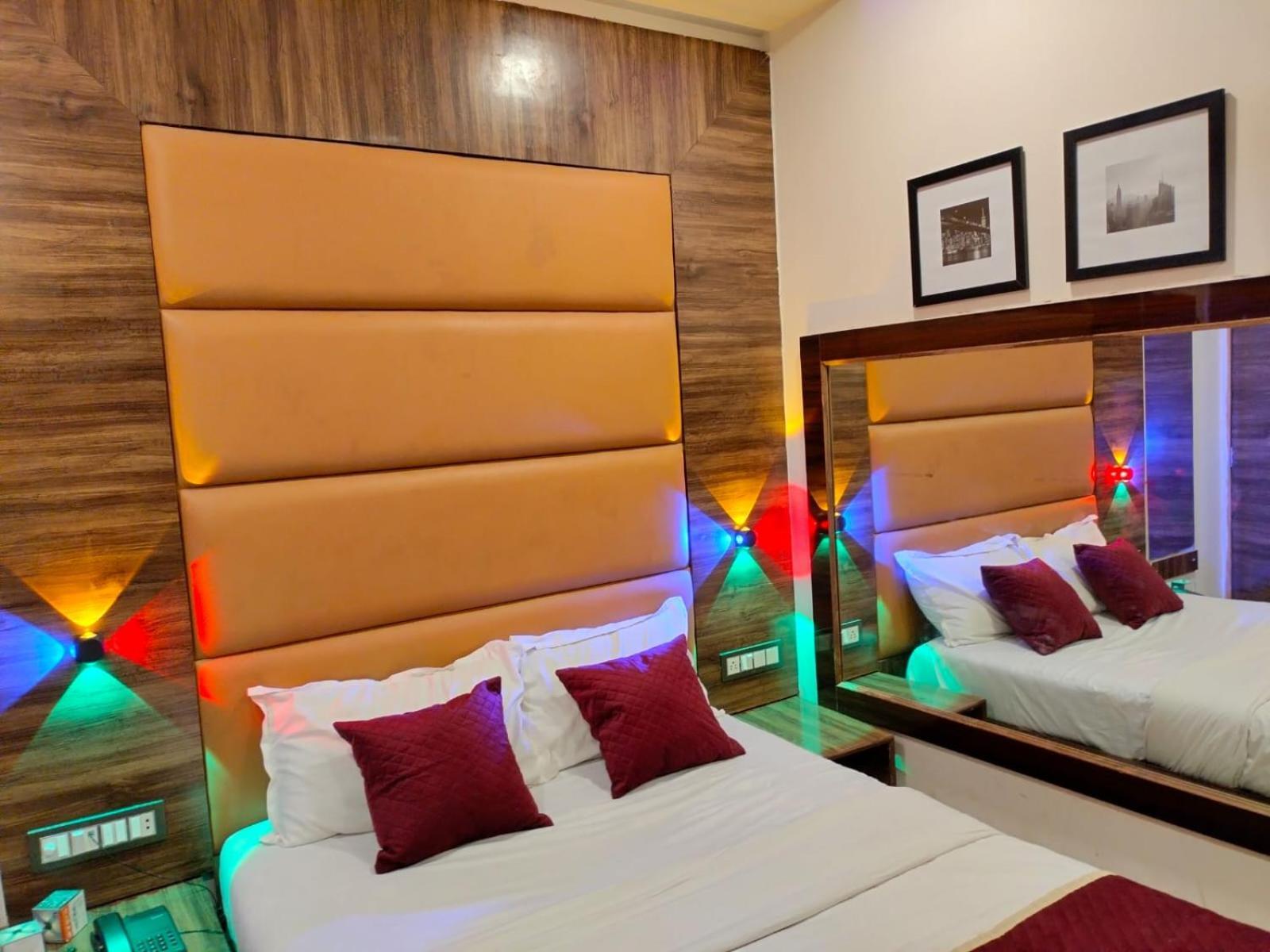 Hotel Blue Wellington - Near Mumbai Airport Εξωτερικό φωτογραφία