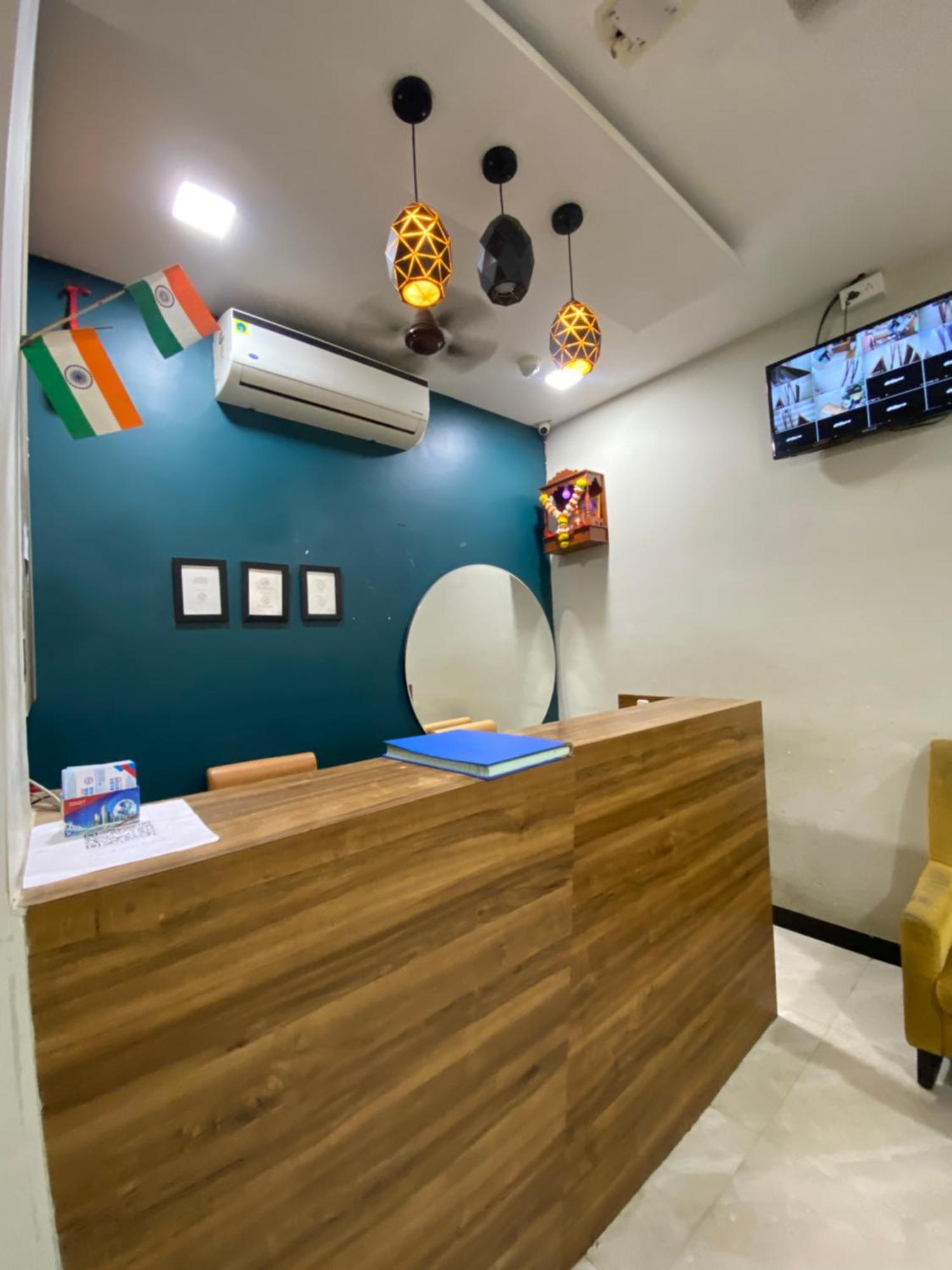 Hotel Blue Wellington - Near Mumbai Airport Εξωτερικό φωτογραφία